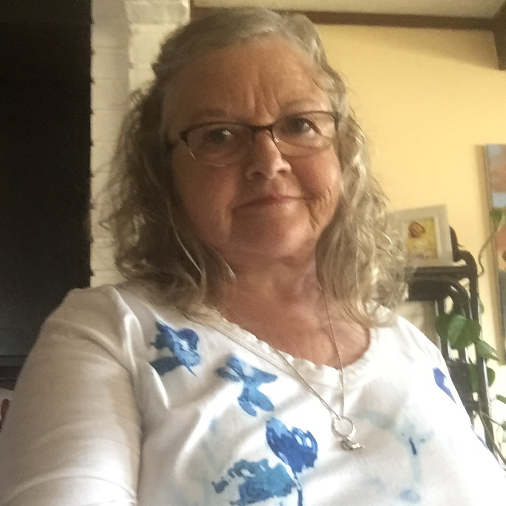 Meet your Posher, Carol